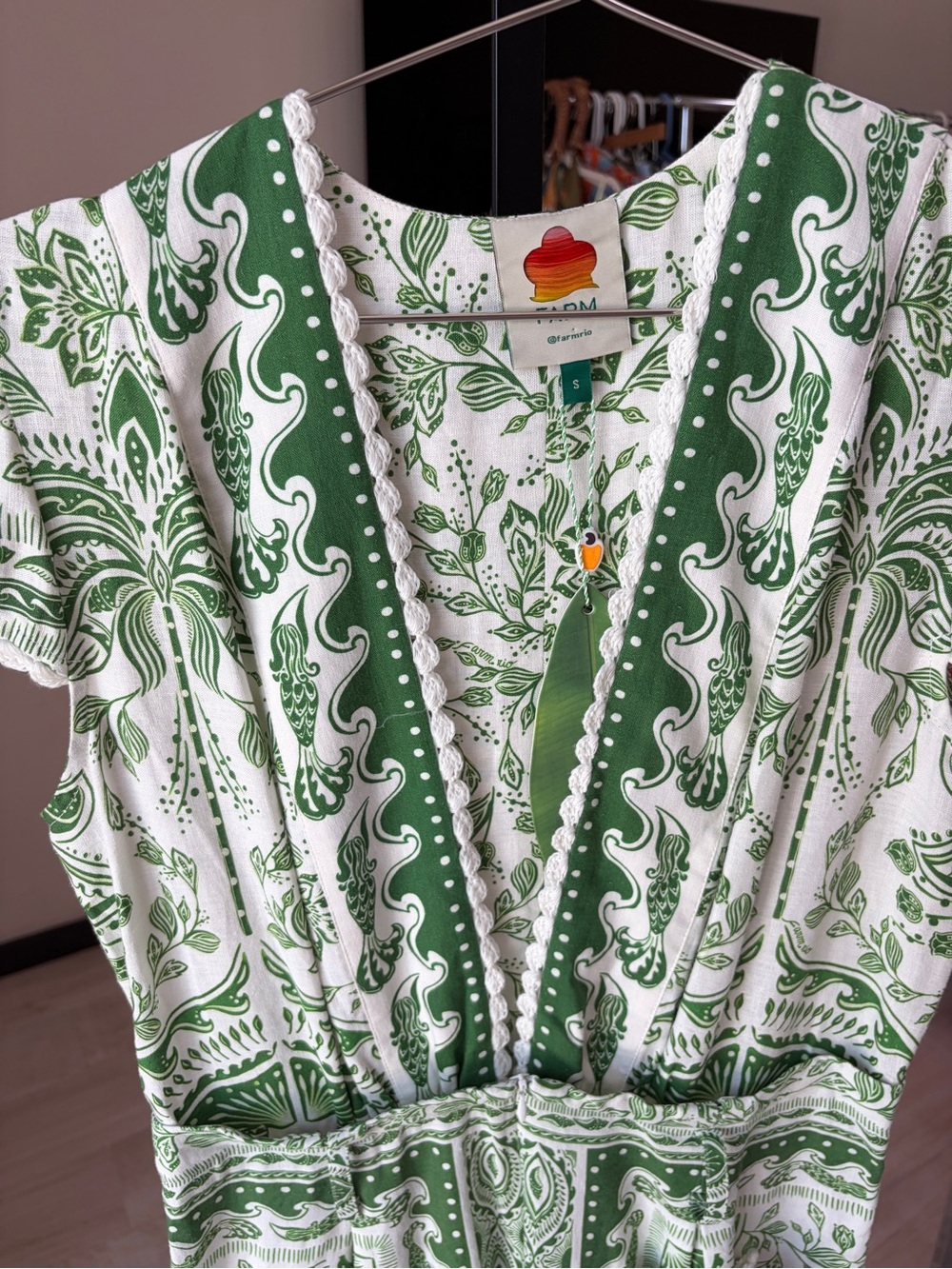 FARM Rio RIVER RIDE GREEN
JUMPSUIT - Picture 8 of 12